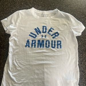 White UnderArmour  t- Shirt